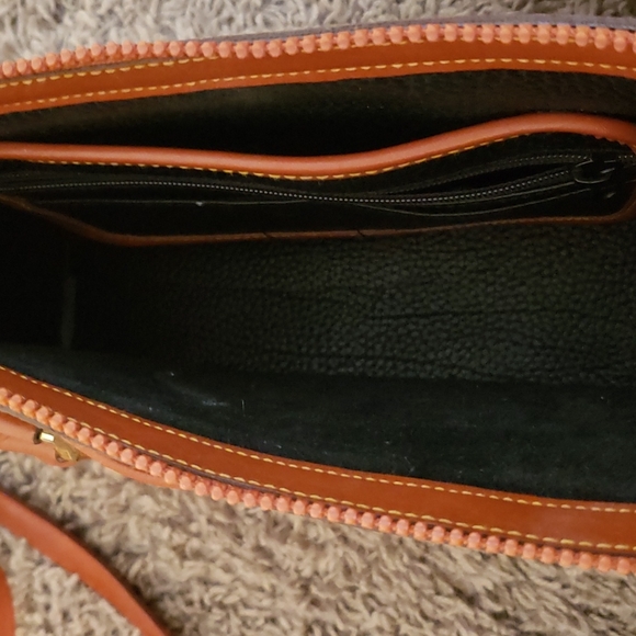 Dooney & Bourke Handbag - Picture 3 of 6